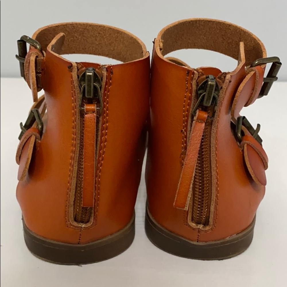 Universal Thread (Target) Sandals - Picture 2 of 3